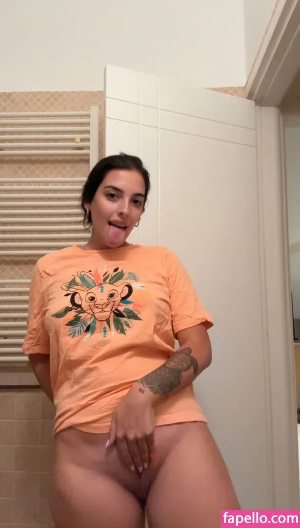 kyliestepsister Onlyfans Photo Gallery 