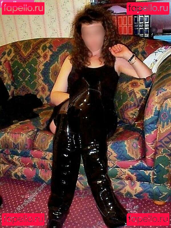 Mrs Sandie Nude Onlyfans Photo 34