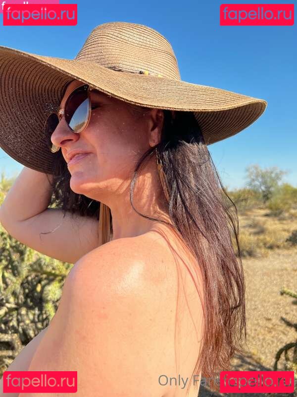 Zendenjen Nude Onlyfans Photo 7