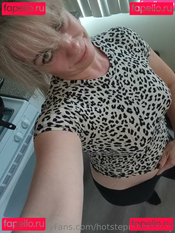 HotStepMomCasey Nude Onlyfans Photo 35