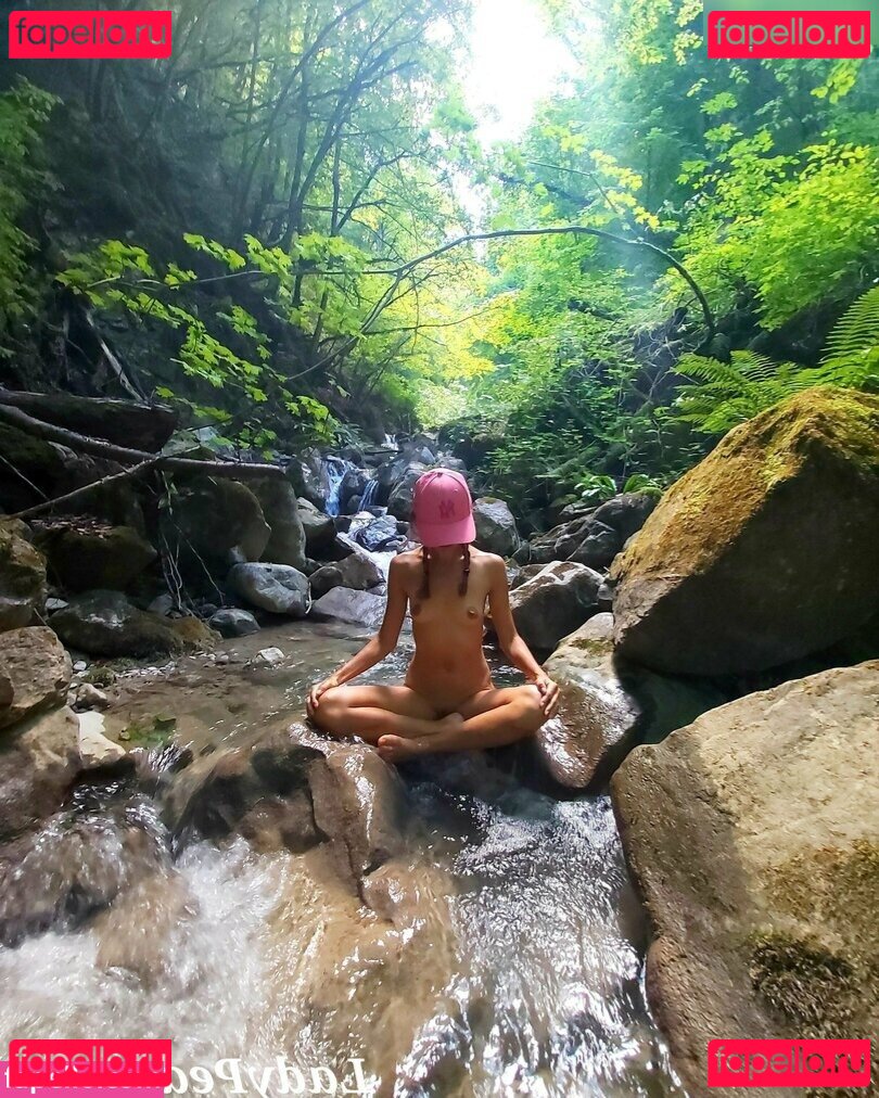 ladypeanut Nude Onlyfans Photo 39
