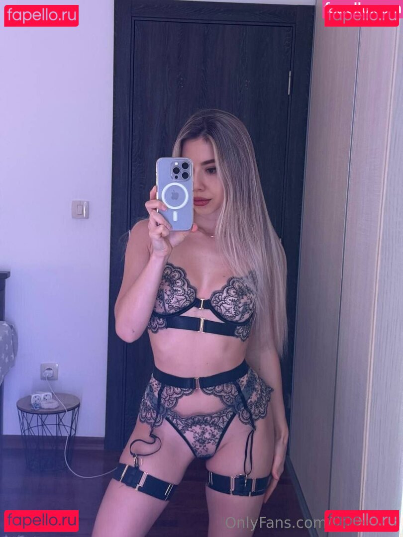 Littleeliss Nude Onlyfans Photo 7