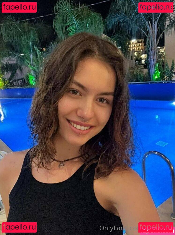 Littleeliss Nude Onlyfans Photo 3