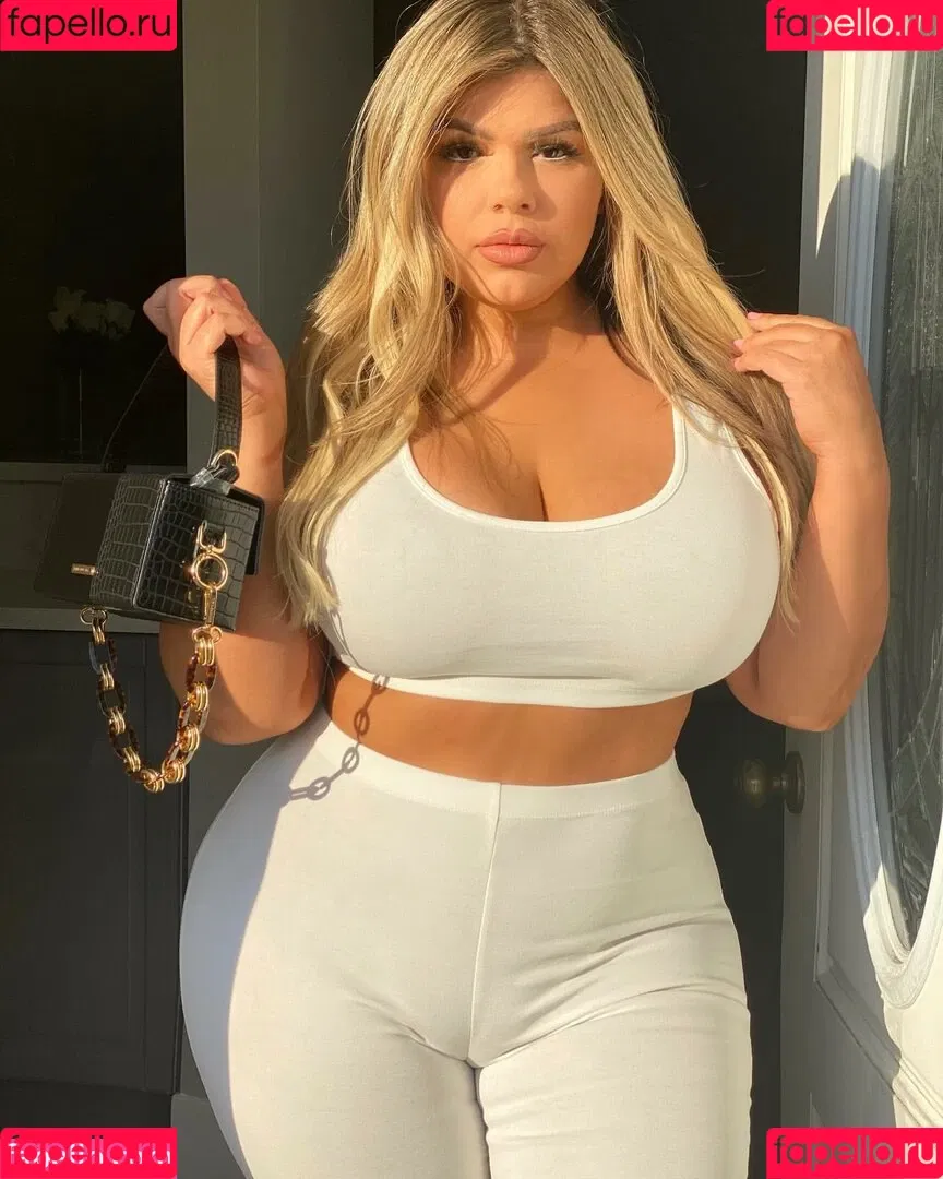 Michelle Mendez Onlyfans Photo Gallery 