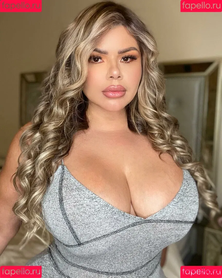 Michelle Mendez Onlyfans Photo Gallery 