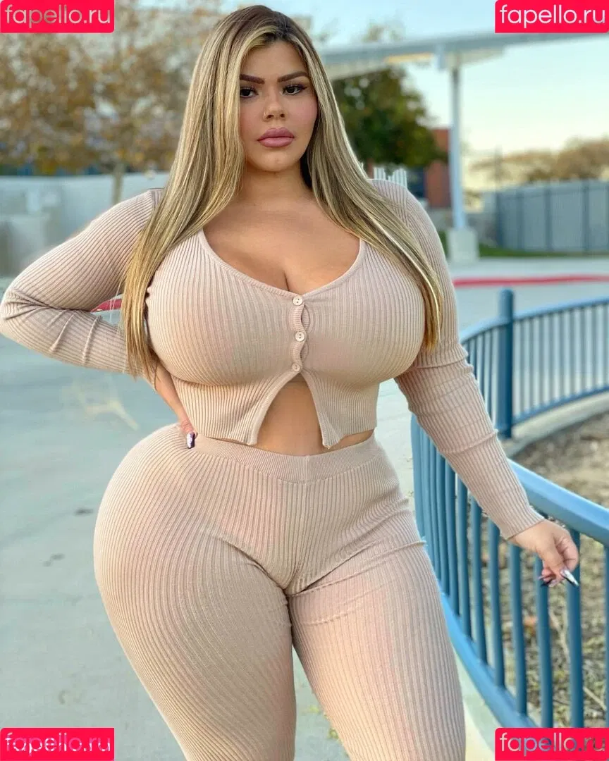 Michelle Mendez Onlyfans Photo Gallery 