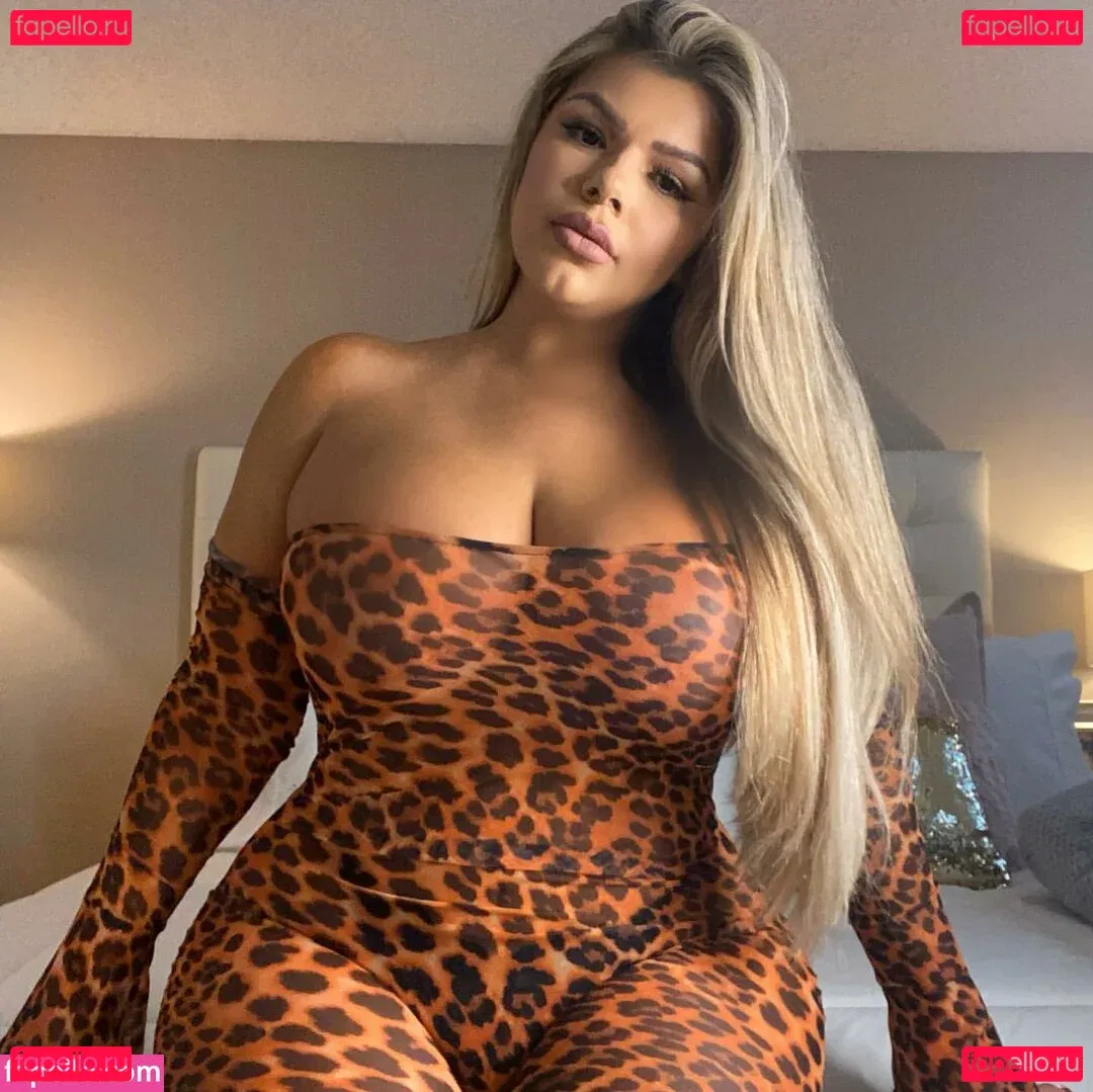 Michelle Mendez Onlyfans Photo Gallery 
