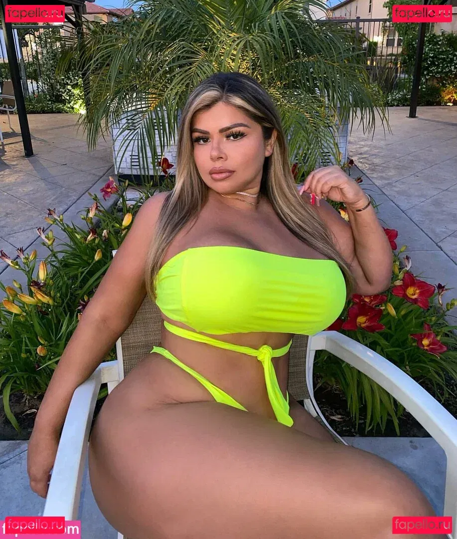 Michelle Mendez Onlyfans Photo Gallery 