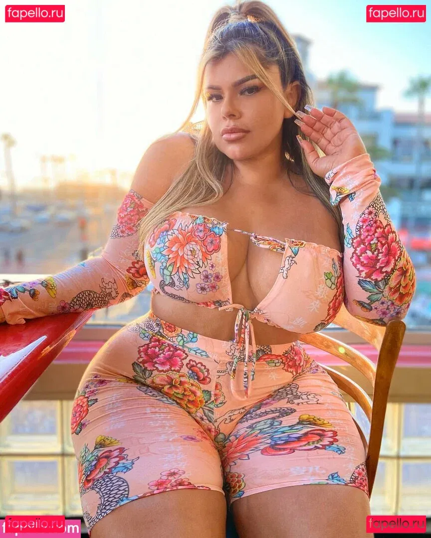 Michelle Mendez Onlyfans Photo Gallery 