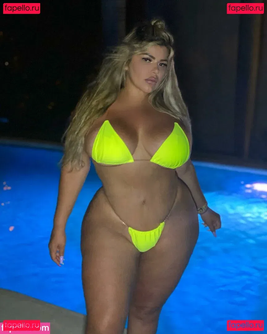 Michelle Mendez Onlyfans Photo Gallery 