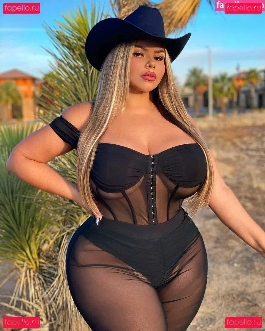 Michelle Mendez Onlyfans Photo Gallery 