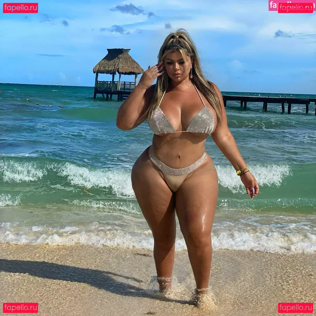 Michelle Mendez Onlyfans Photo Gallery 