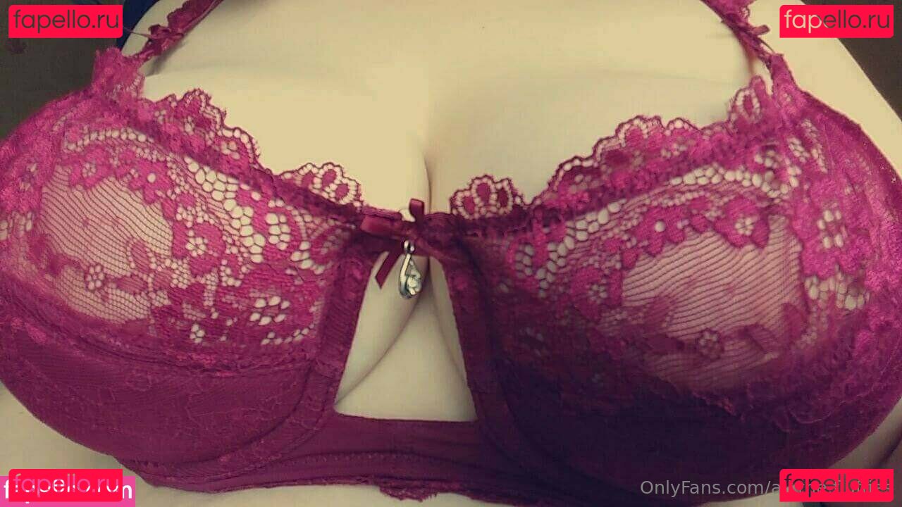 all.the.fluffies Nude Onlyfans Photo 28