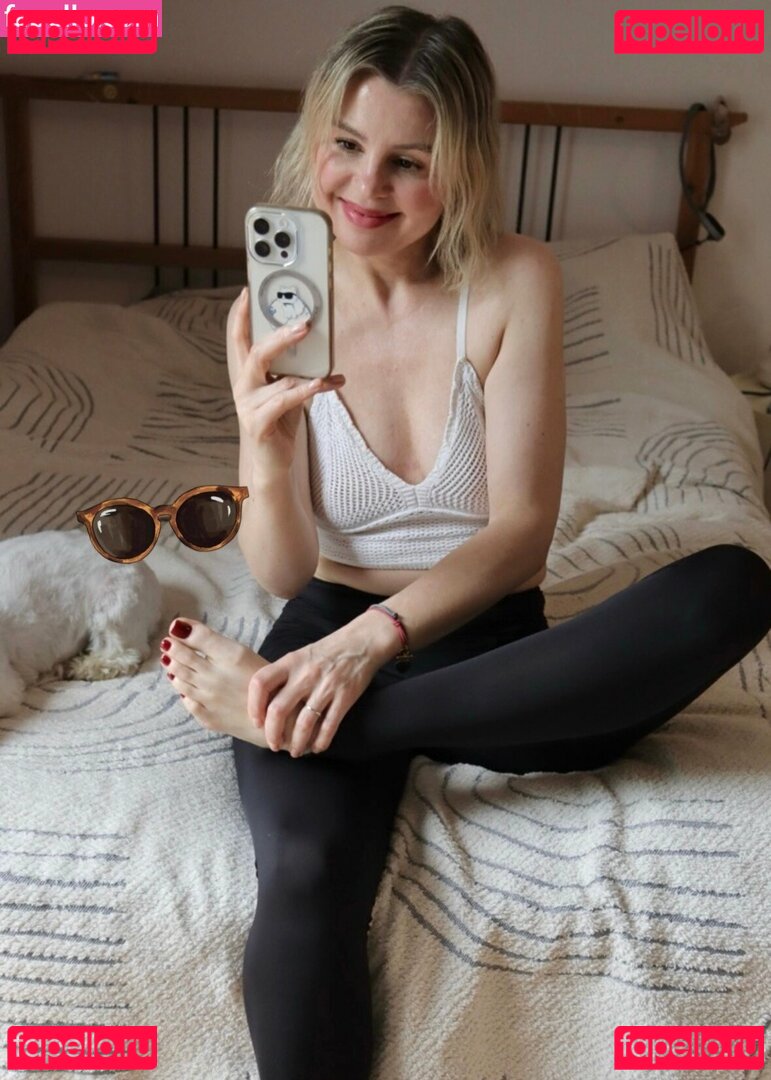 justmariisfeetofficial Nude Onlyfans Photo 16