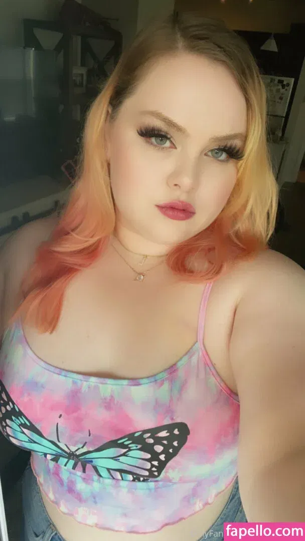 laylaluckie24 Onlyfans Photo Gallery 