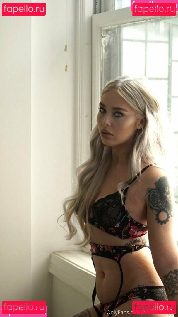 deavanclegg Nude Onlyfans Photo 16