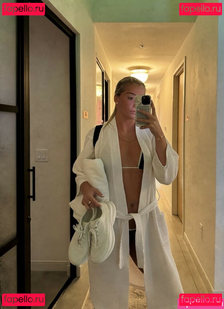 Kaylee Sticker Nude Onlyfans Photo 39