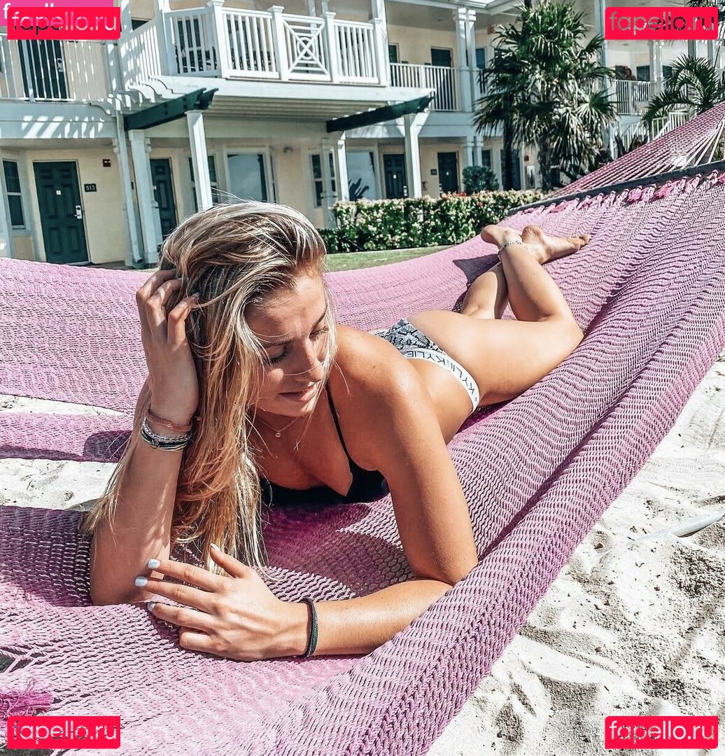Kaylee Sticker Nude Onlyfans Photo 9