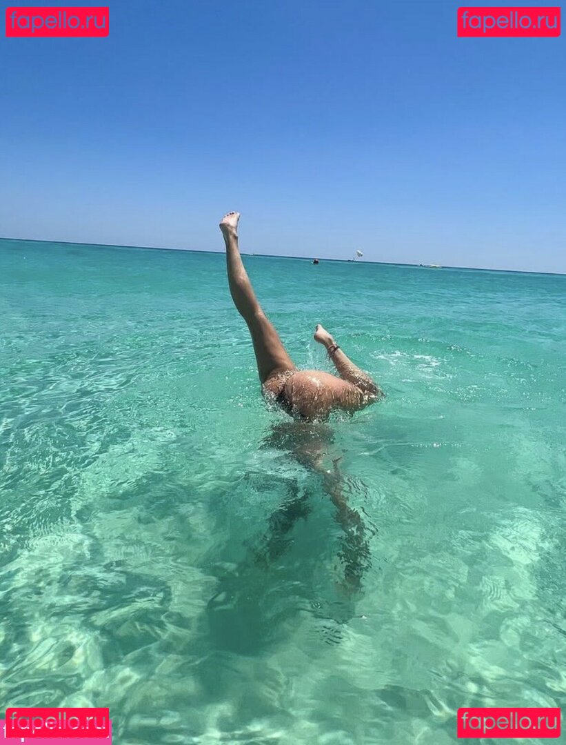 Kaylee Sticker Nude Onlyfans Photo 10