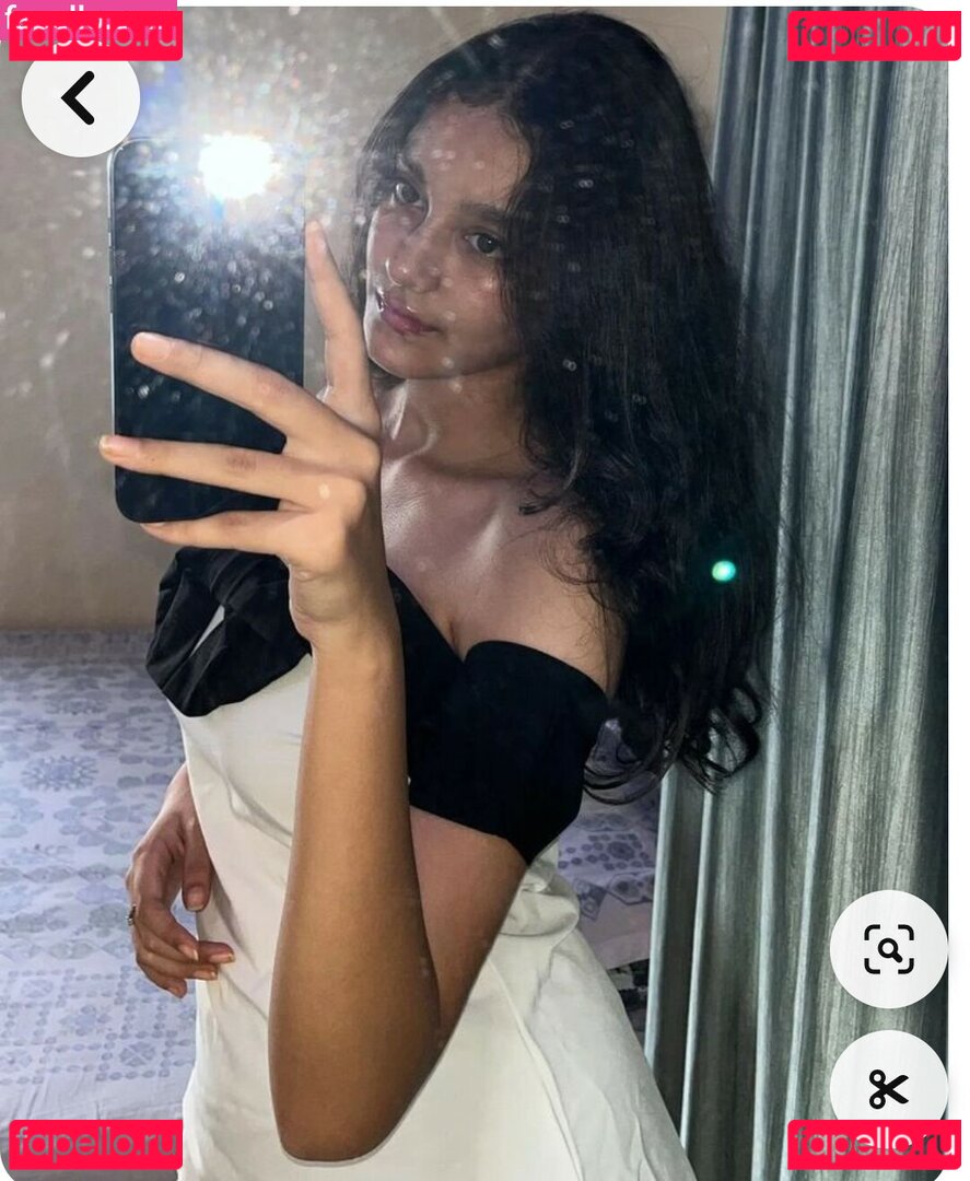 subhaback Nude Onlyfans Photo 12