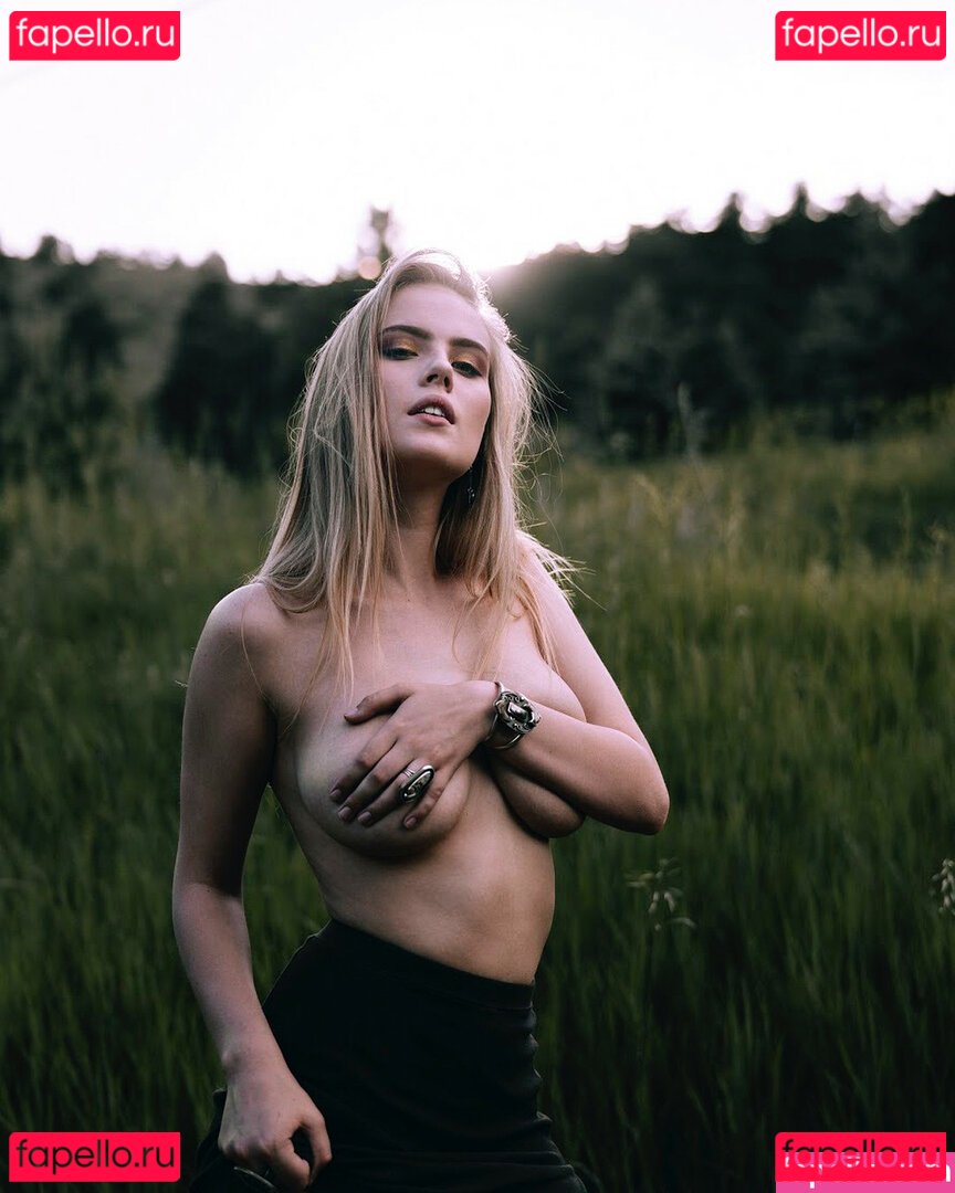 Emma Skau Nude Onlyfans Photo 32