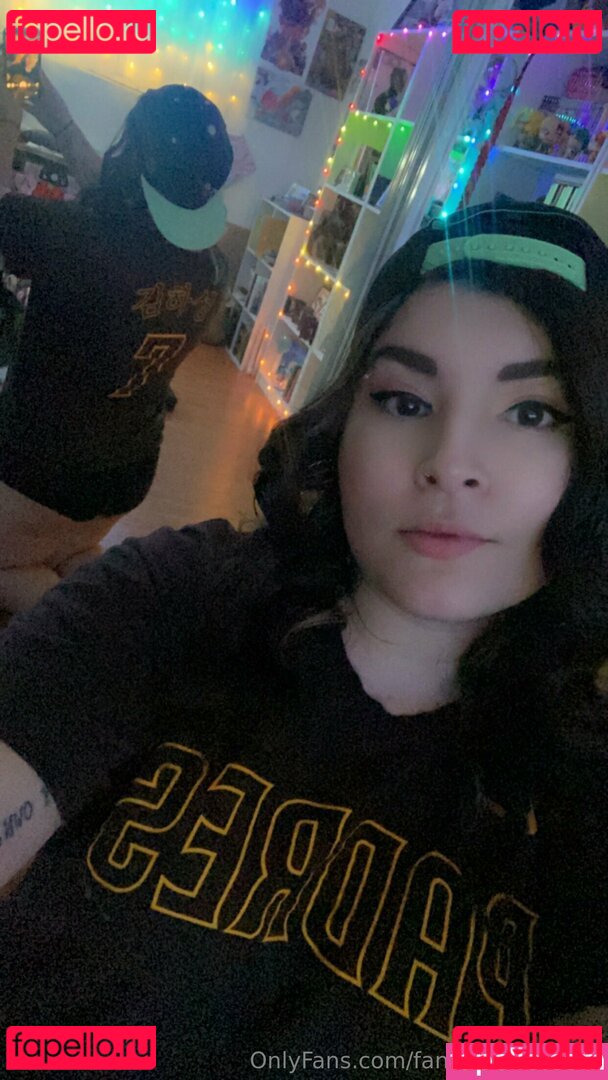 FandomReactions Nude Onlyfans Photo 64