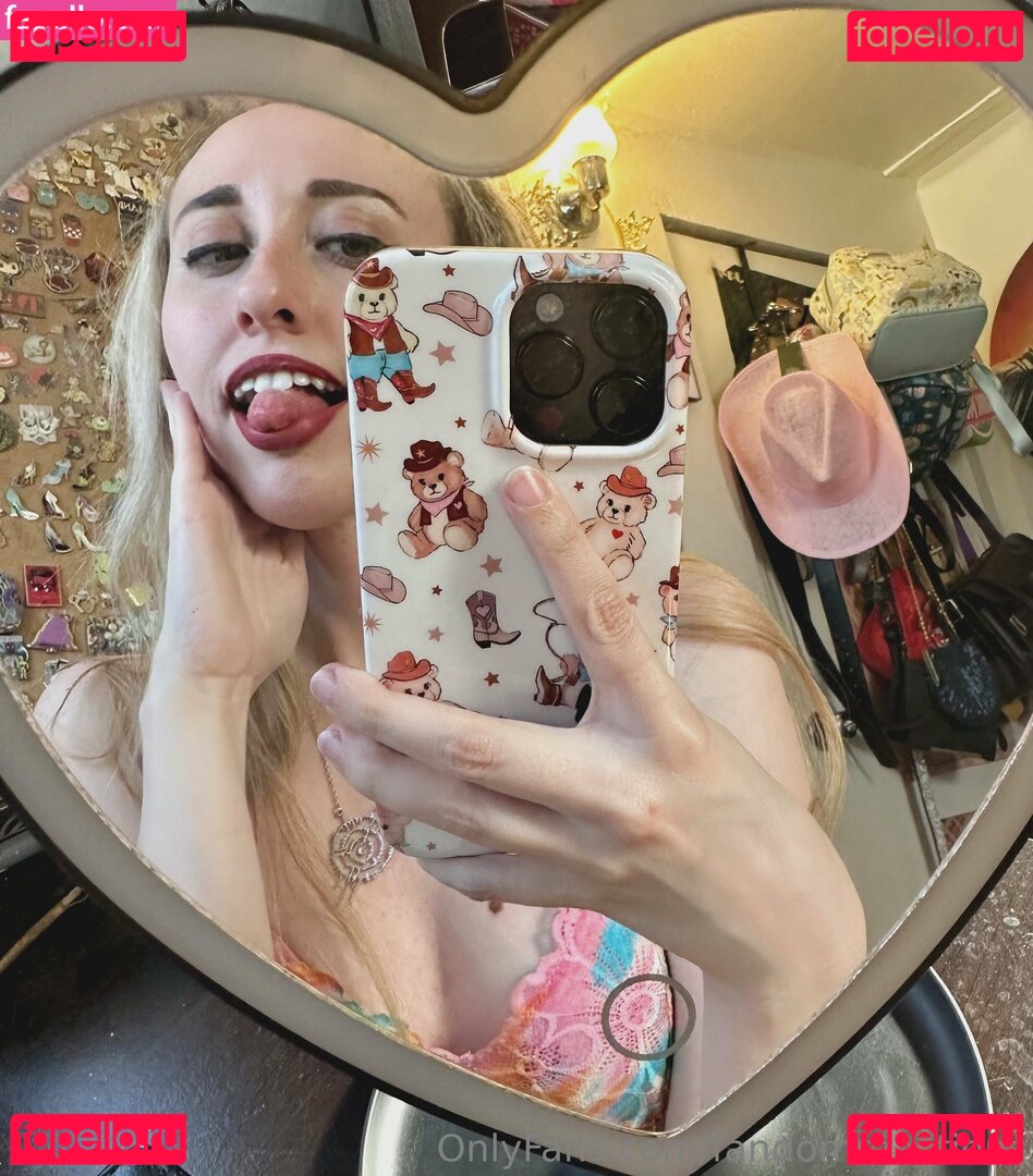 FandomReactions Nude Onlyfans Photo 50