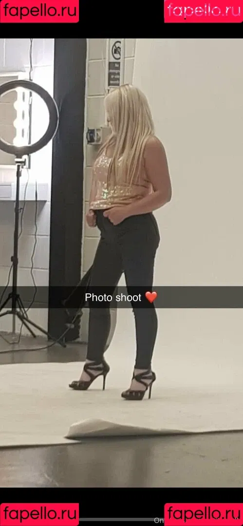 petitiepolly Onlyfans Photo Gallery 