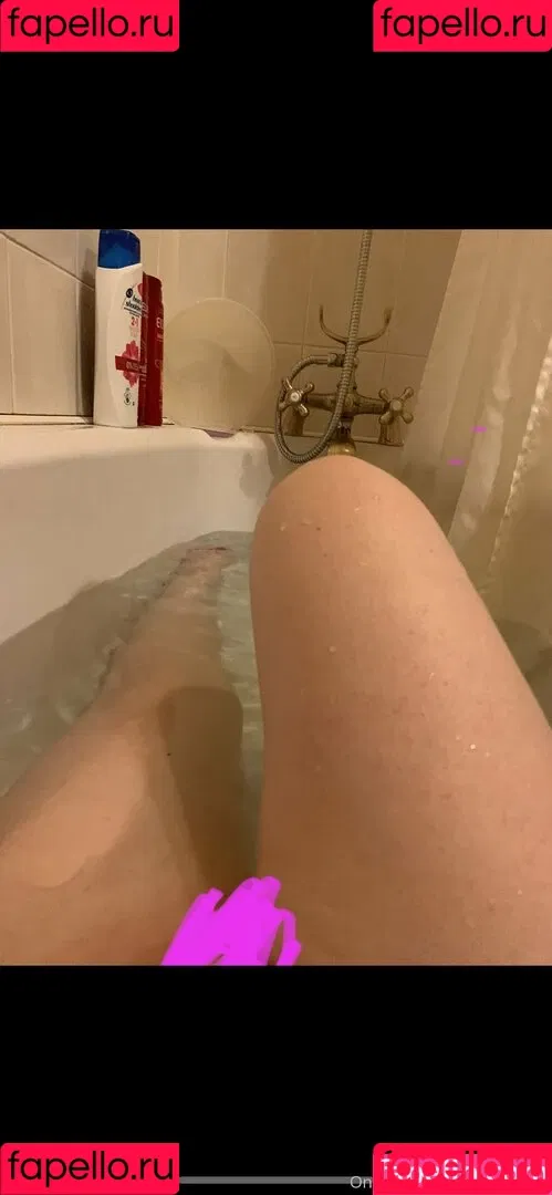 petitiepolly Onlyfans Photo Gallery 