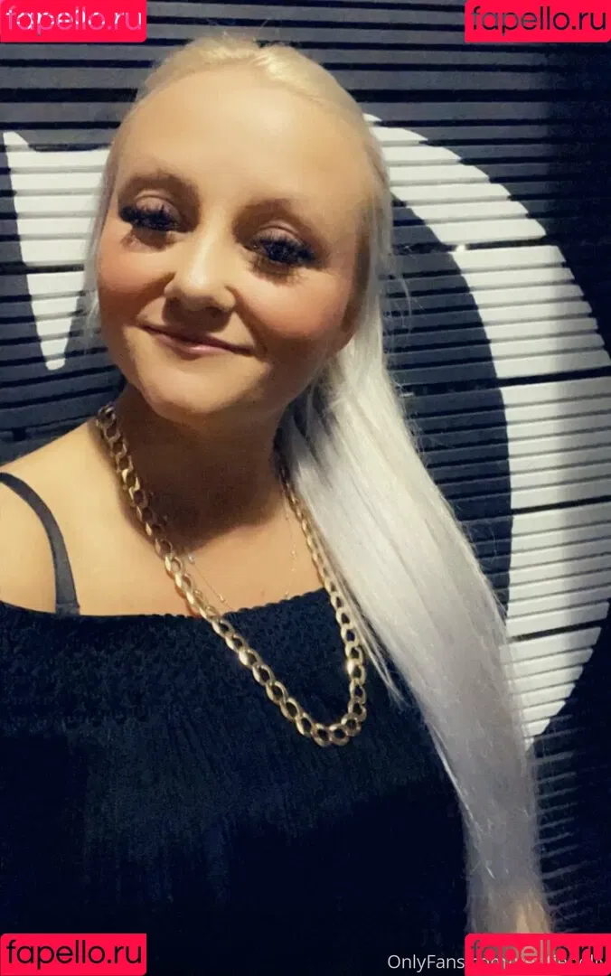 petitiepolly Onlyfans Photo Gallery 