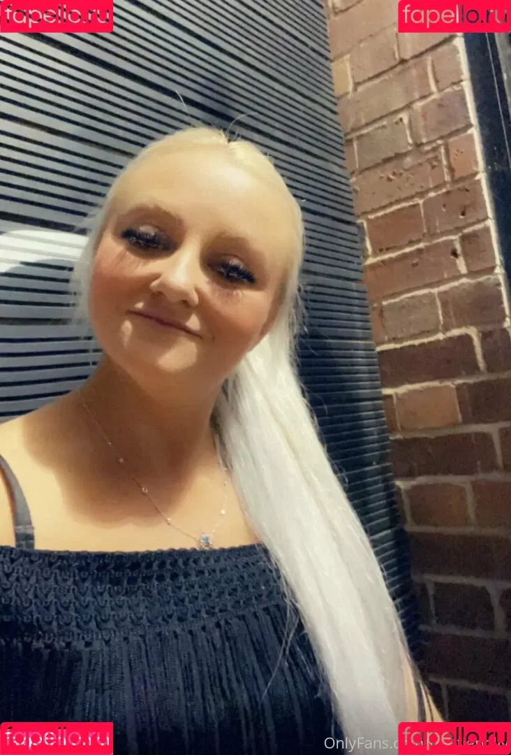 petitiepolly Onlyfans Photo Gallery 