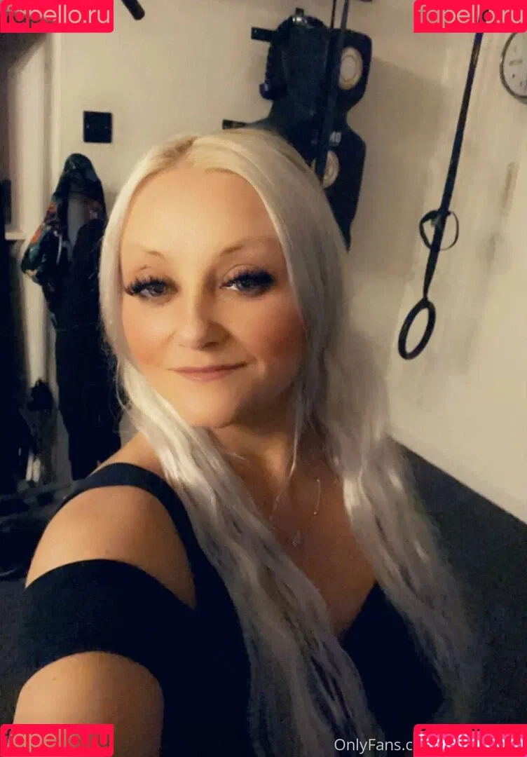 petitiepolly Onlyfans Photo Gallery 