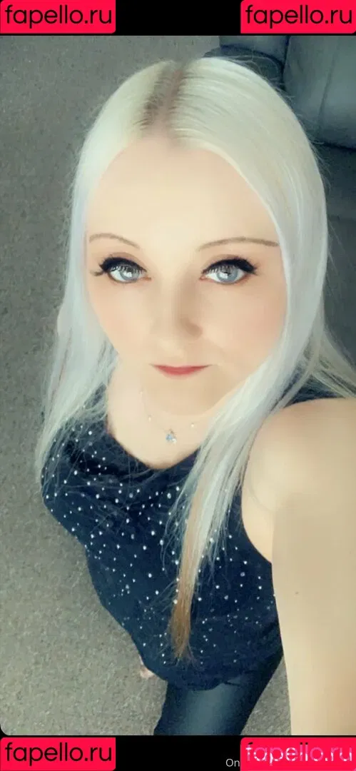 petitiepolly Onlyfans Photo Gallery 