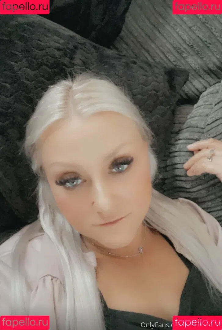 petitiepolly Onlyfans Photo Gallery 