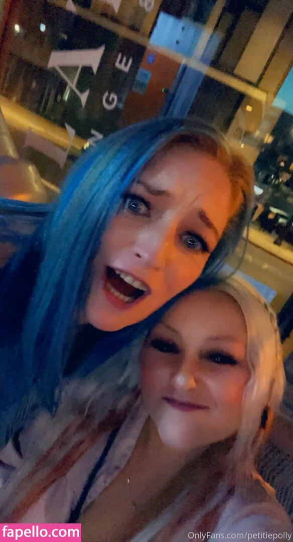 petitiepolly Onlyfans Photo Gallery 