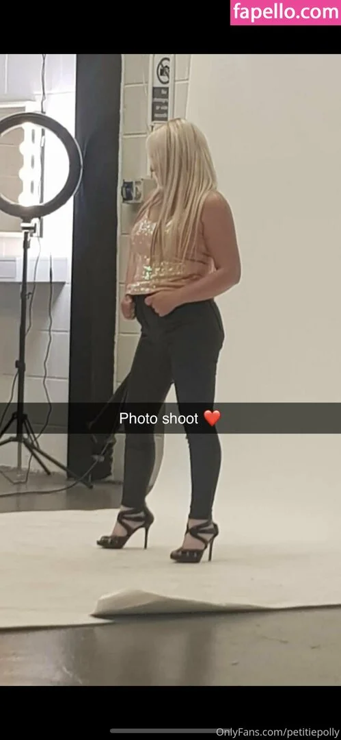 petitiepolly Onlyfans Photo Gallery 