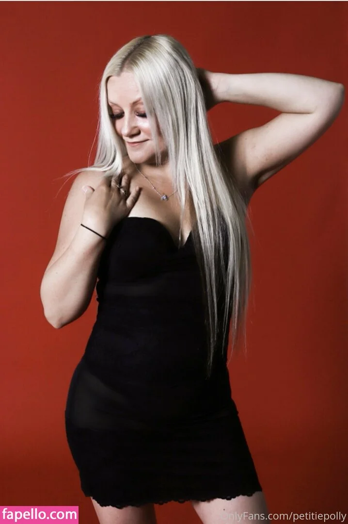 petitiepolly Onlyfans Photo Gallery 