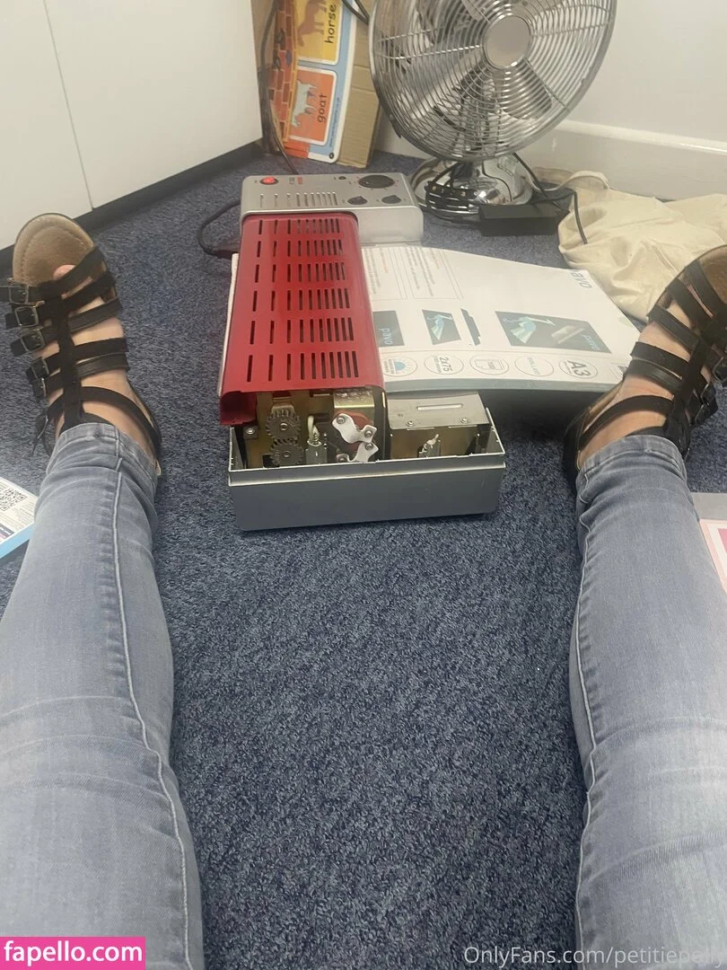 petitiepolly Onlyfans Photo Gallery 