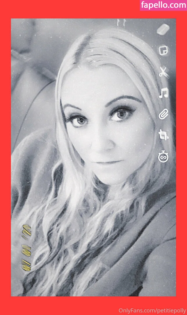 petitiepolly Onlyfans Photo Gallery 