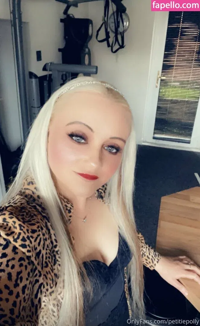 petitiepolly Onlyfans Photo Gallery 