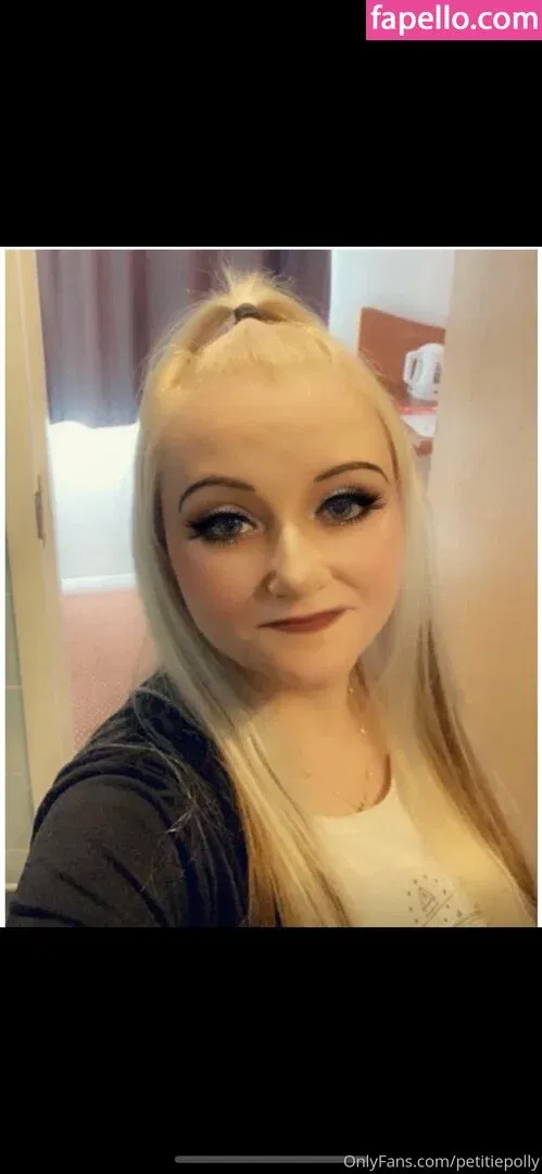 petitiepolly Onlyfans Photo Gallery 