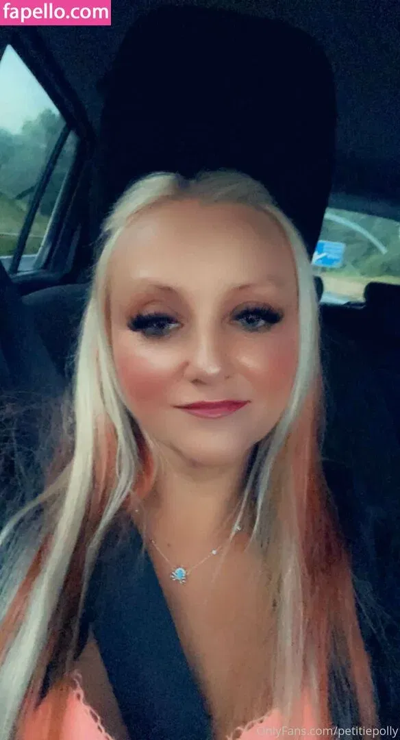 petitiepolly Onlyfans Photo Gallery 