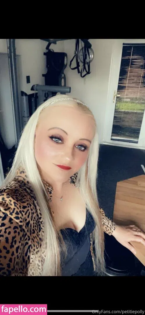 petitiepolly Onlyfans Photo Gallery 