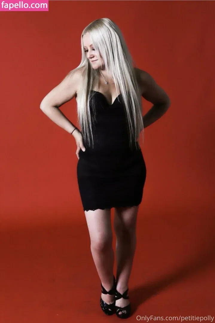 petitiepolly Onlyfans Photo Gallery 