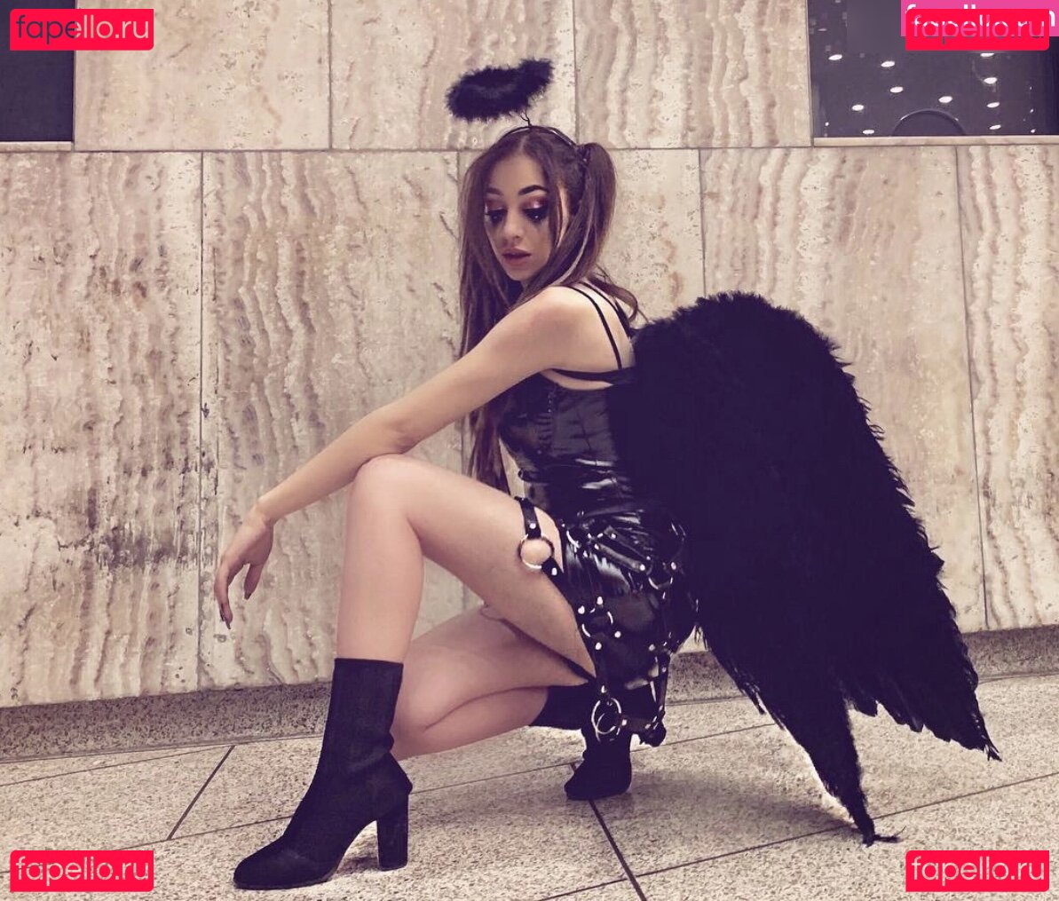 Amira Wirth Nude Onlyfans Photo 34