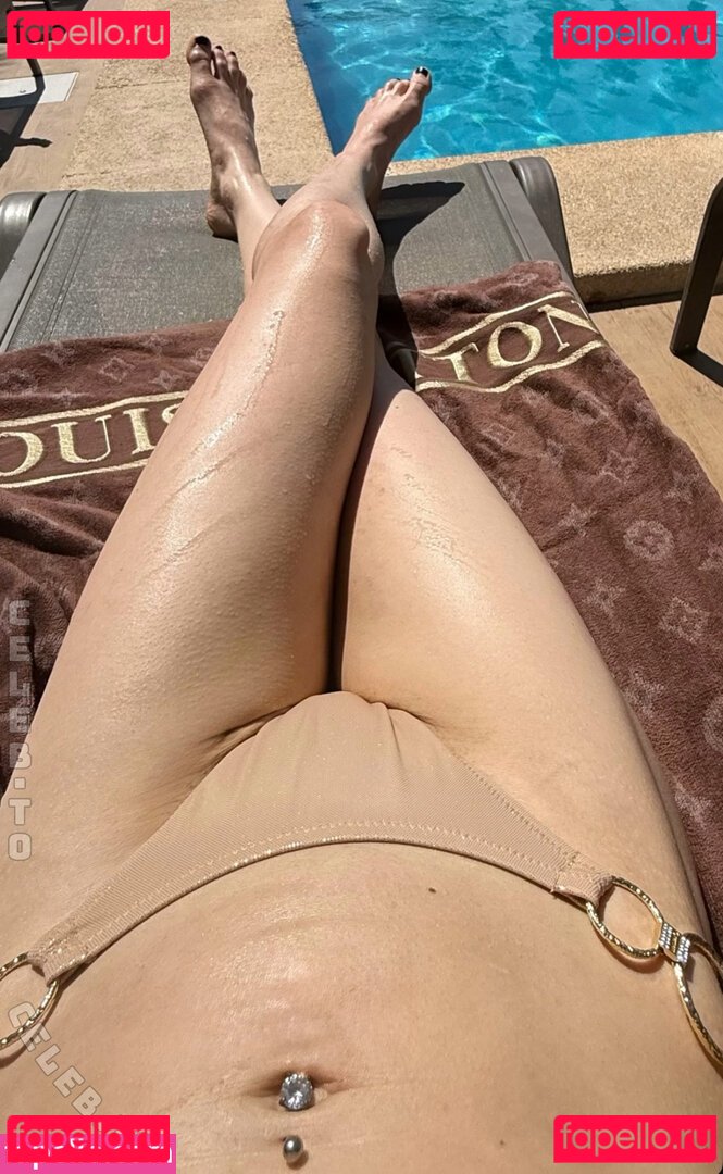 Amira Wirth Nude Onlyfans Photo 11
