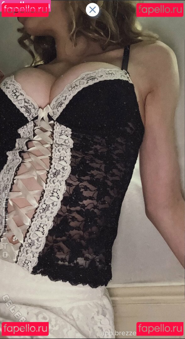 Amira Wirth Nude Onlyfans Photo 5