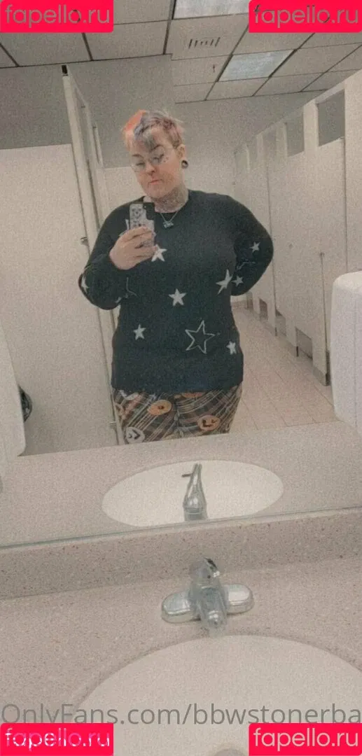 bbwstonerdoll Onlyfans Photo Gallery 