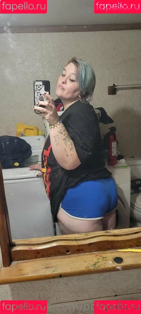 bbwstonerdoll Onlyfans Photo Gallery 