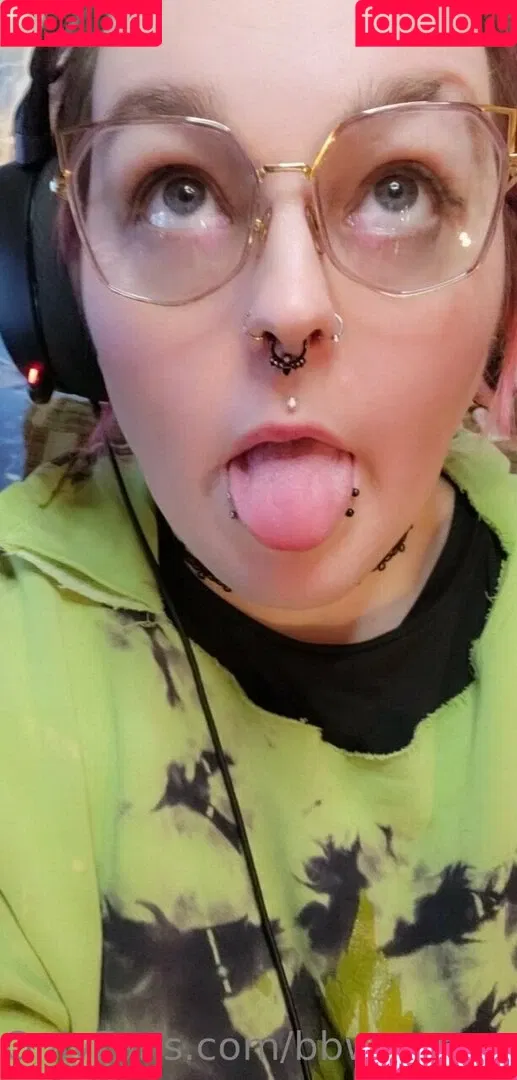 bbwstonerdoll Onlyfans Photo Gallery 